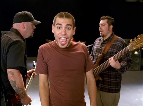 It's 3 p.m., let's watch Alien Ant Farm crash the 2003 BET Awards.